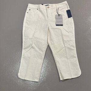 Bandolino Women's Cream Capri Jeans